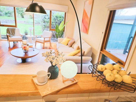 Stunning Family Home The Heart Of Box Hill North - Goulburn Accommodation 2