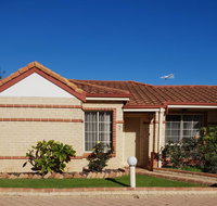 Beachside Retreat 2 - Goulburn Accommodation