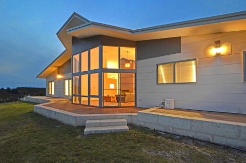Beaufortia Views - Goulburn Accommodation 3