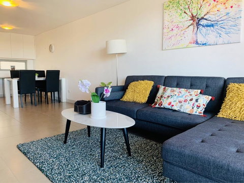 Beautiful Home Close To Shopping Mall And Train Hornsby - Goulburn Accommodation 3