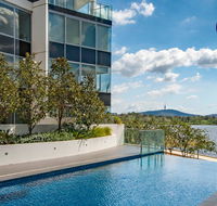 Beautiful Modern Lake View Apartment - Goulburn Accommodation