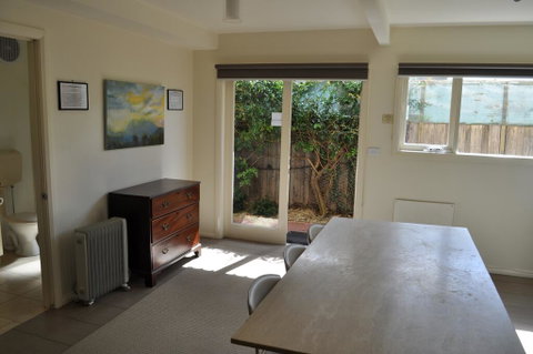 Belton Apartments - The Studio - Goulburn Accommodation 3