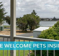 Big Stylish House with River Views Games Room  WiFI - Goulburn Accommodation