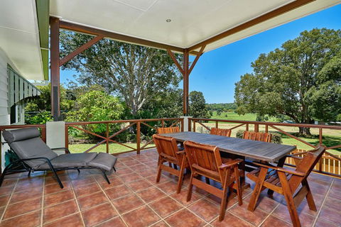 Birds 'n' Bloom Cottages - Goulburn Accommodation 1