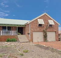 Birubi Beach House' 14 Campbell Avenue - fantastic house and close to the surf beach - Goulburn Accommodation