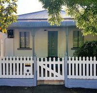 Blue and White Nile - Goulburn Accommodation