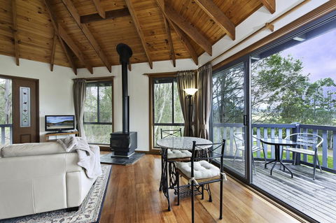 Bluegums Cabins - Goulburn Accommodation 2