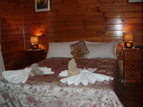 Boat Harbour Garden Cottages - Goulburn Accommodation 2