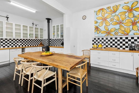 WARATAH At Queenscliff - Goulburn Accommodation 3