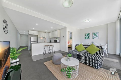 WARRICK FRAM 3 BEDS APT FREE PARKING WALK TO WESTFIELD CLOSE TO HOSPITAL NWF003 - Goulburn Accommodation 0