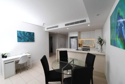 WATERFRONT DARWIN TROPICAL GEM - Goulburn Accommodation 2