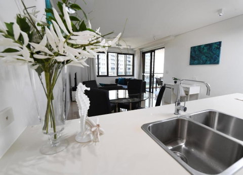 WATERFRONT DARWIN TROPICAL GEM - Goulburn Accommodation 1