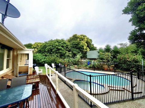 Waterfront Quiet Stay Off Geelong & Avalon Airport - Goulburn Accommodation 1