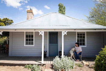 Woolbrook Cottage - Charming 1890\'s Heritage with Goulburn Accommodation