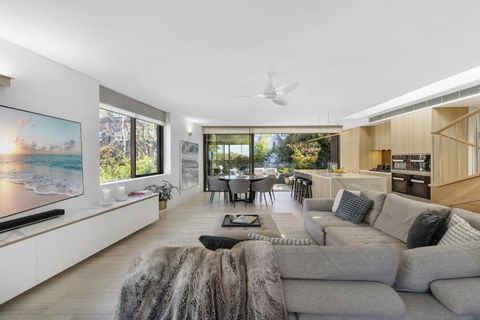 YAWA1B - Bellevue Hill Penthouse - Goulburn Accommodation 1
