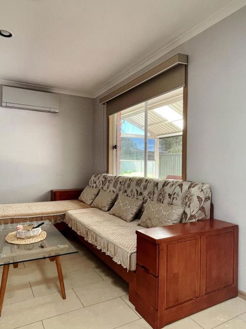 YF Home Sweet Home - Goulburn Accommodation 2