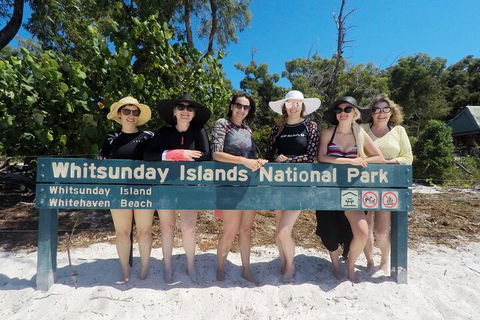 Whitehaven Beach Club - Goulburn Accommodation 0