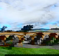 Tasmania 6 Day 'Tour in Circle' - Goulburn Accommodation