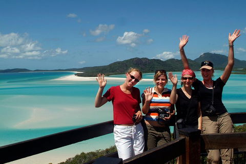 Whitehaven Beach Sailing And Snorkeling Cruise - Goulburn Accommodation 4