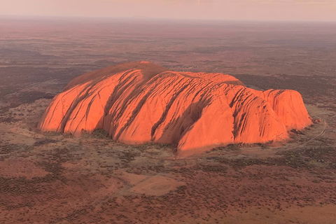 Scenic Flight: Uluru & Kata Tjuta - Goulburn Accommodation 2