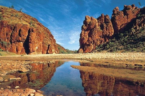 Alice Springs, Uluru Ayers Rock & Kings Canyon 8 Days Touring Package - Goulburn Accommodation 4