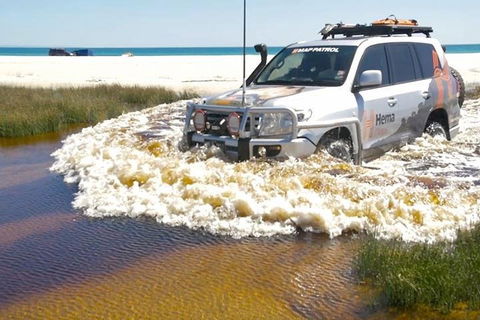 Full-Day Moreton Island 4x4 Sightseeing Tour - Goulburn Accommodation 0