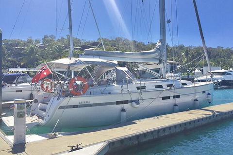 Sailing Curlew Escape On Moreton Bay - Goulburn Accommodation 0