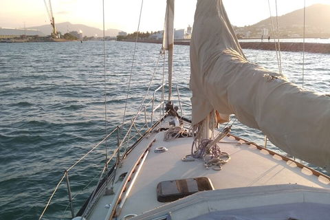 Townsville Small Group Sunset Sail Sailing Cruise Boat Tour Charter Hire - Goulburn Accommodation 4