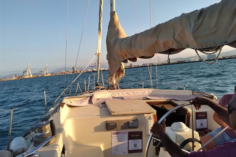 Townsville Small Group Early Morning Sailing Cruise Boat Tour Charter Hire - Goulburn Accommodation 3