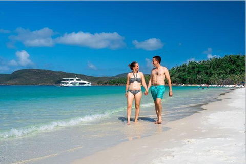 Whitehaven Beach Half-Day Cruises - Goulburn Accommodation 3