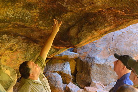 Uluru Small Group Tour Including Sunset - Goulburn Accommodation 1