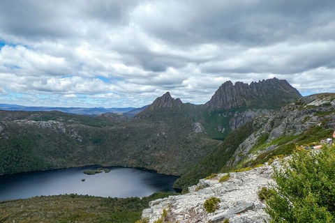 6 Day Trek The Cradle Mountain Overland Track - Goulburn Accommodation 2
