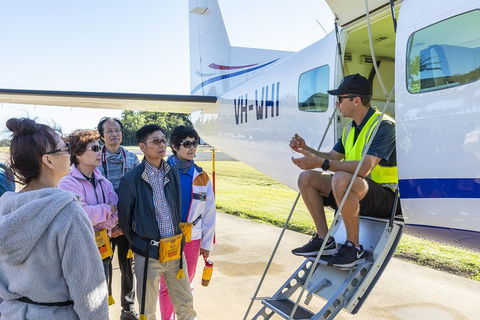 Scenic Flight - Great Barrier Reef, Heart Reef, Whitehaven Beach & Hill Inlet! - Goulburn Accommodation 1