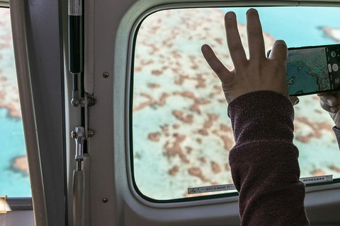 Scenic Flight - Great Barrier Reef, Heart Reef, Whitehaven Beach & Hill Inlet! - Goulburn Accommodation 2