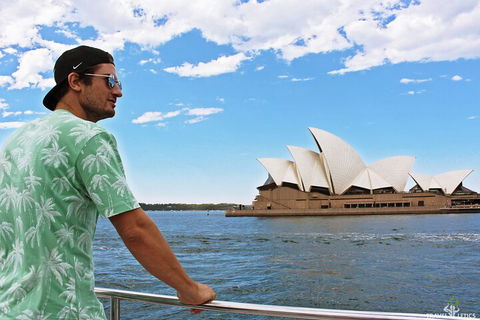 Sydney Harbour Hop-on Hop-off Cruise - Goulburn Accommodation 3