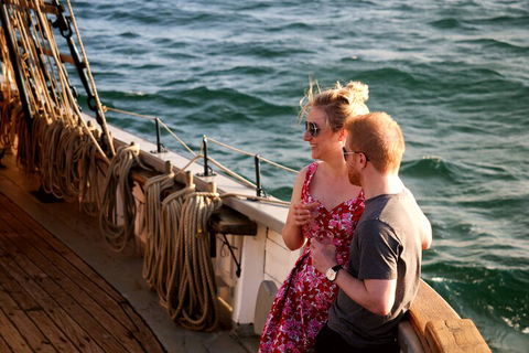 Sydney Harbour Tall Ship Wine & Canapes Evening Cruise - Goulburn Accommodation 4
