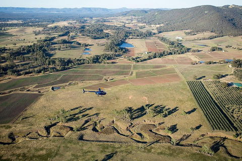 Private Helicopter Flight To Hunter Valley With A La Carte Lunch - For 2 - Goulburn Accommodation 5